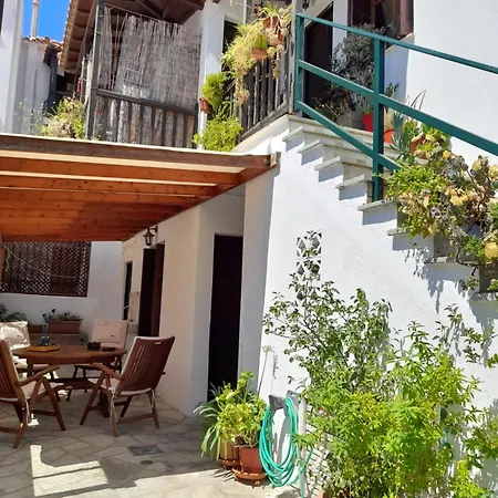 Balou Apartment Skopelos Town Exterior photo