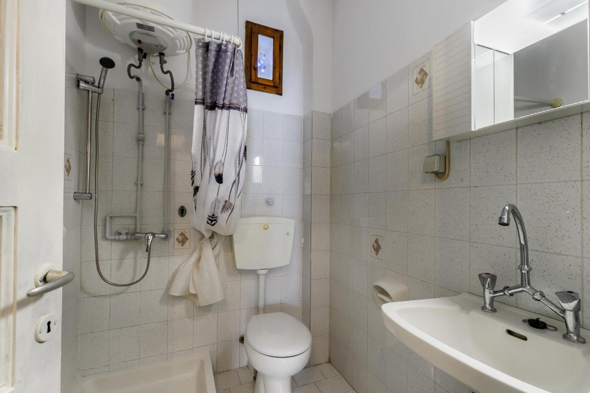 Balou Apartment