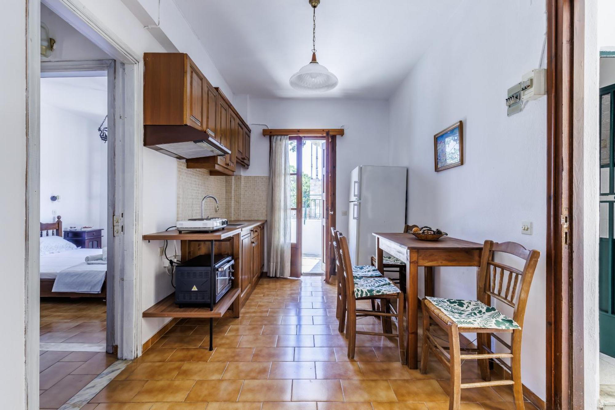 Balou Skopelos Town